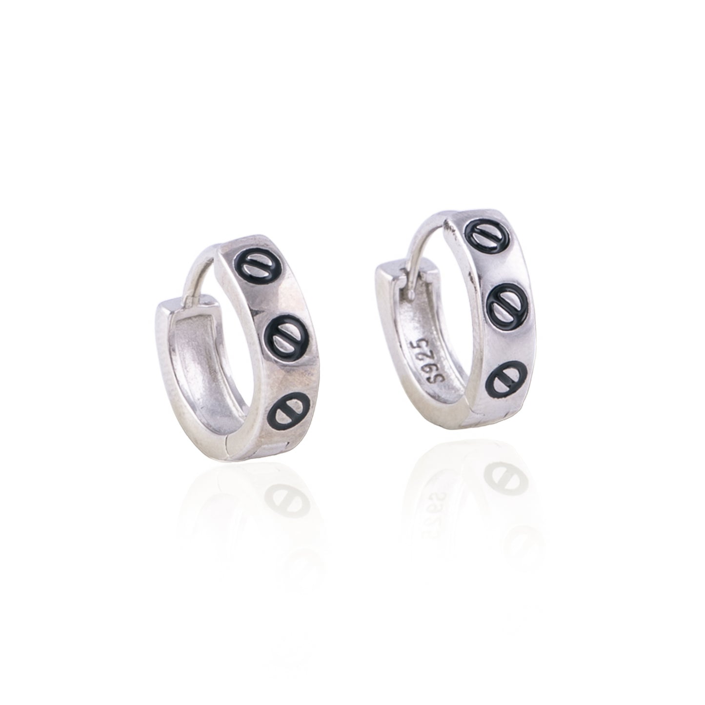 Elegant Black Enamel Bali in 92.5 Silver with Rhodium Polish | 10876