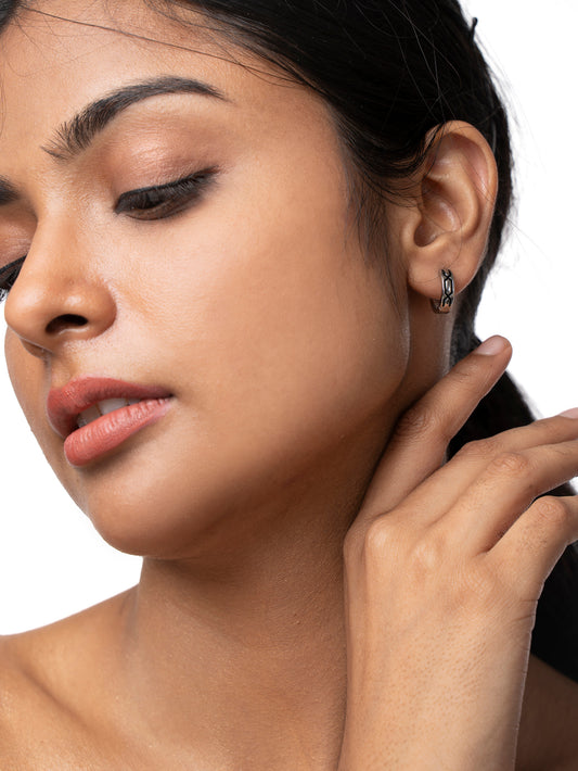 Elegant Black Enamel Bali in 92.5 Silver with Rhodium Polish | 10872