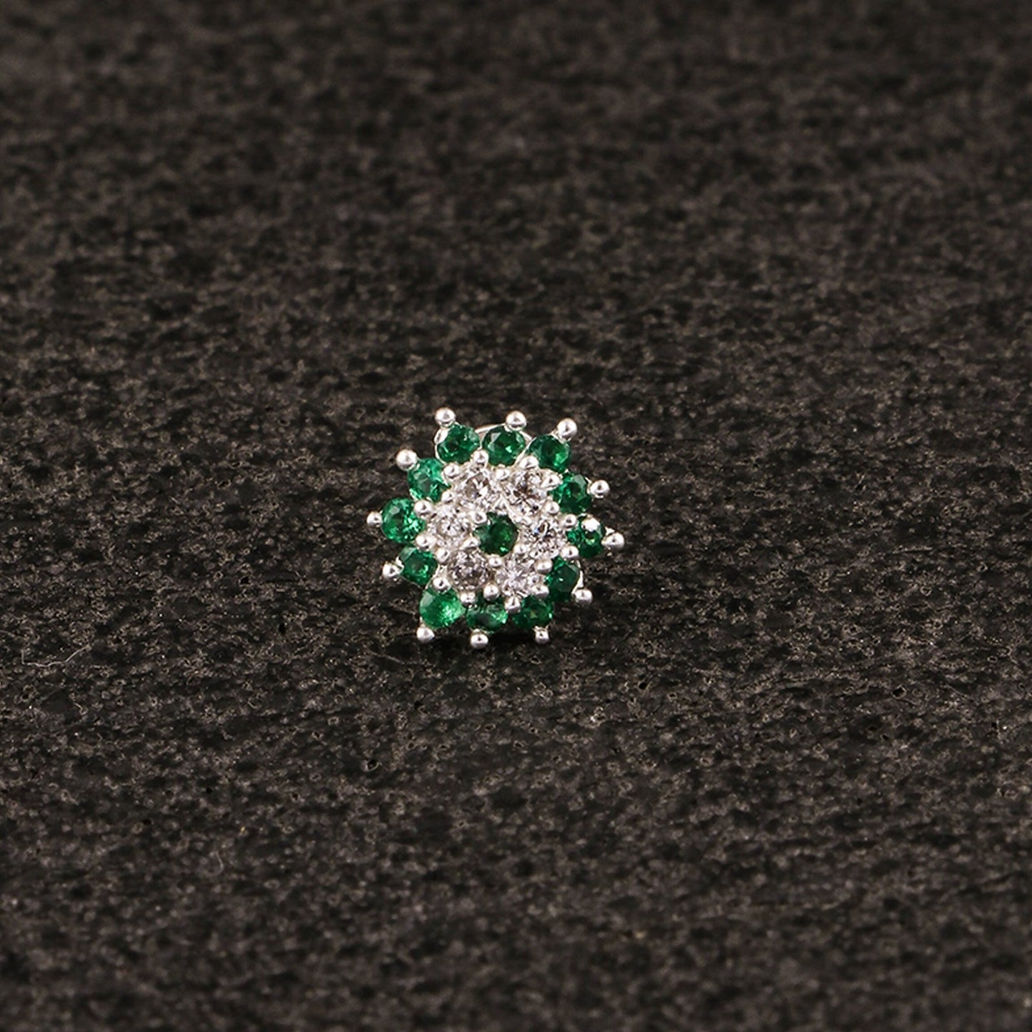 Introducing Our Elegant Pure Silver South Screw Nosepin - 11079 GRN